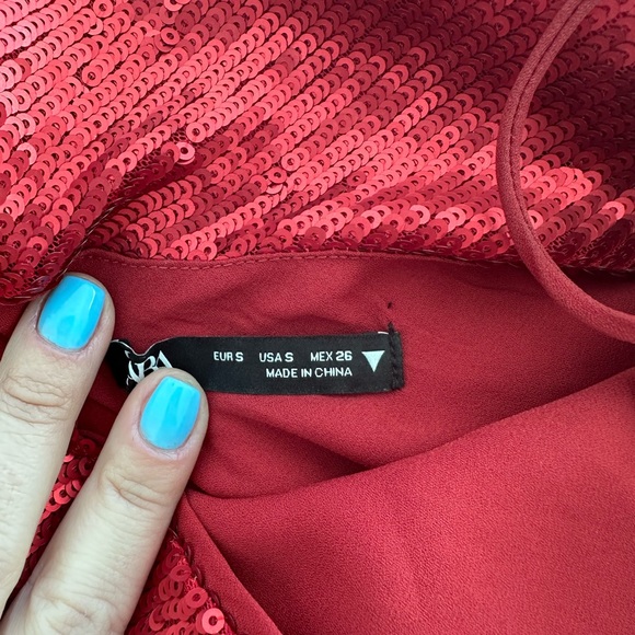 Zara red all sequins dress - Picture 2 of 2